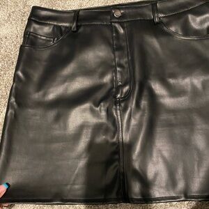 Leather skirt